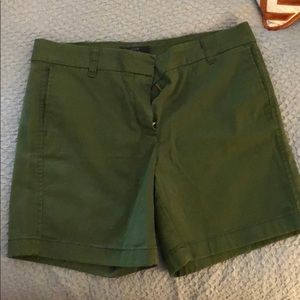 7” stretch chino short in Dark Seaweed